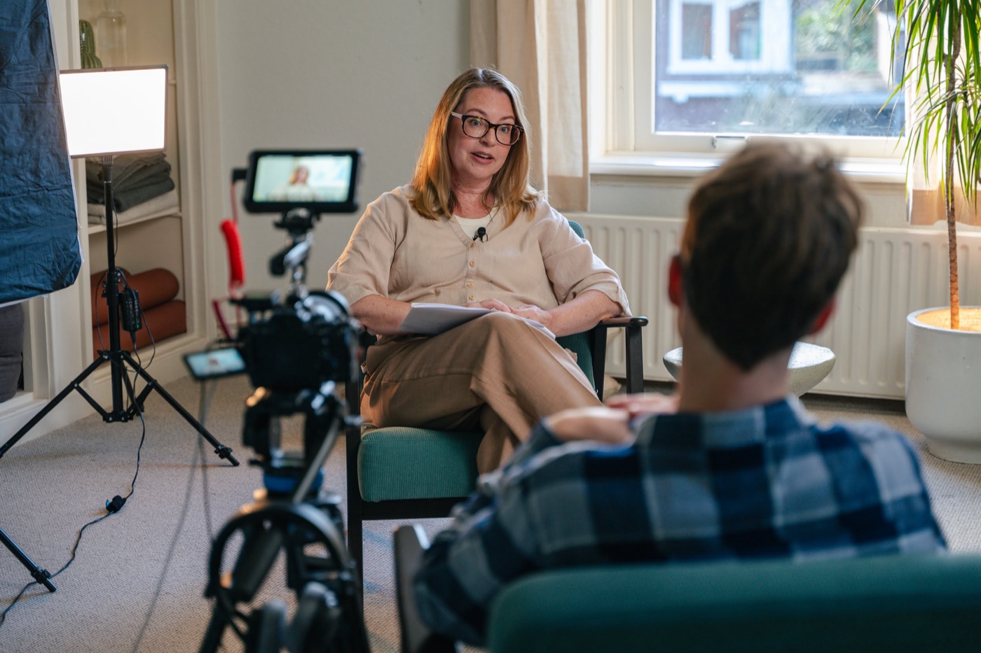 22qMinded: Sasja tijdens brandfilm-interview