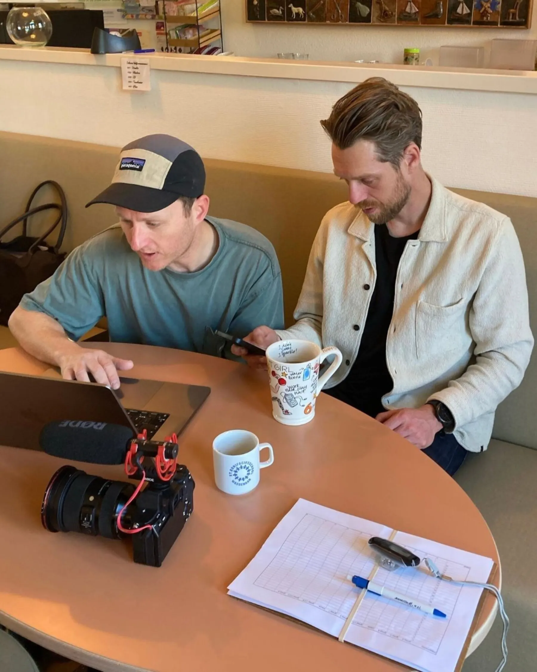 Sebastiaan with a colleague at work for Fit in Wassenaar